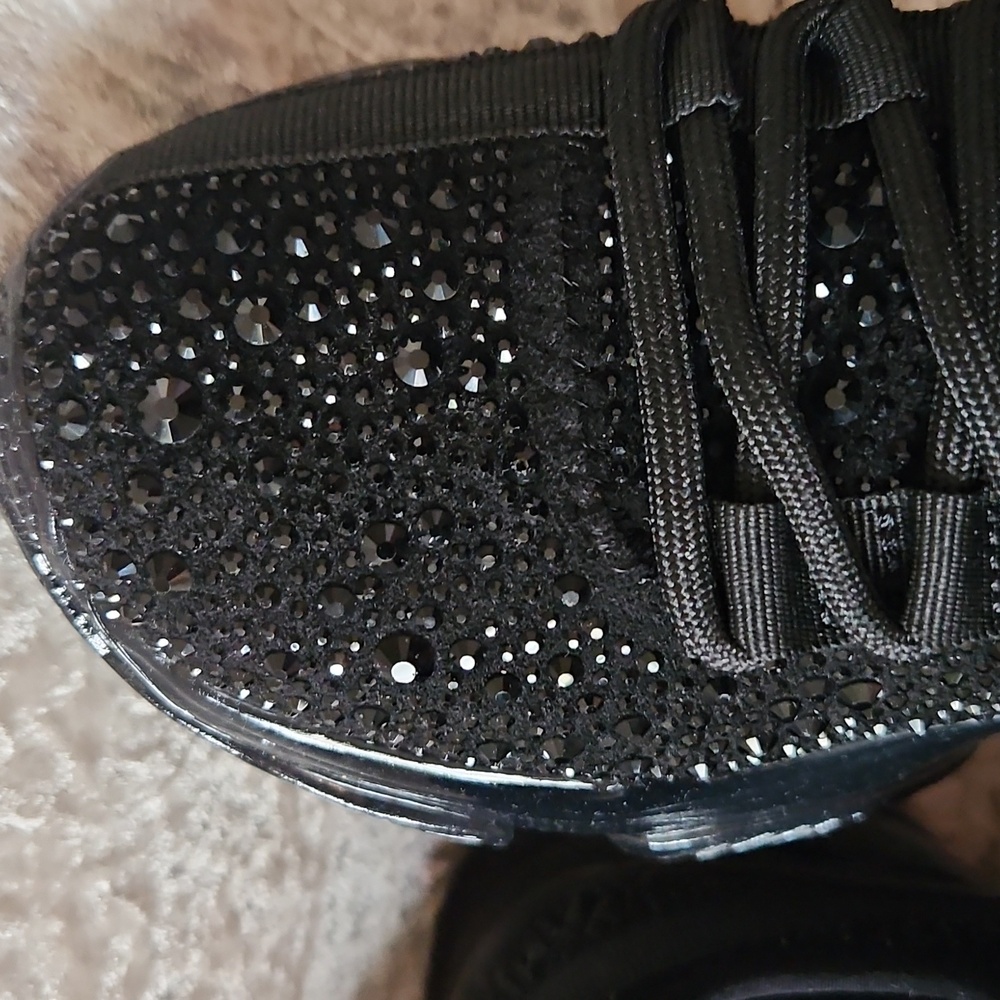 Steve Madden Black Rhinestones Sneakers - SIZE 5.5 - Picture 5 of 11